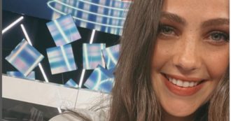 Copertina di Rosalinda Cannavò attaccata dagli haters: “Mettiti a dieta, sembri una che va a b*ttere”. Lei replica così