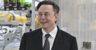Copertina di La futura Tesla Model 2 da 25 mila euro? Elon Musk: “Costruita nella fabbrica di Berlino”