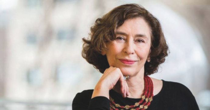 Azar Nafisi: “Strappare il velo al regime: solo così l’Iran cambierà”