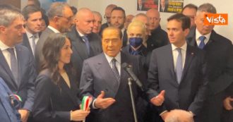 Copertina di Berlusconi: “Stop alle autorizzazioni preventive per costruire casa, basterà una raccomandata”