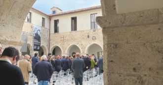 Copertina di La nuova procura a tempo di record. Gratteri in versione “capomastro”