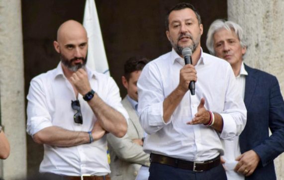 Non capisce il post ma vuole 7mila euro di danni. La fabbrica dei risarcimenti impazziti rischia di inguaiare il deputato Marchetti