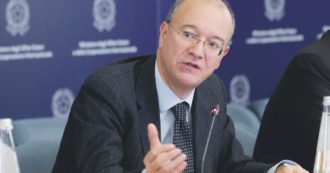 Copertina di Scuola, Valditara ne ha sparata un’altra: “Alunni violenti ai lavori socialmente utili”