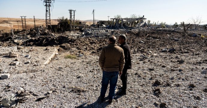 Nuovi attacchi turchi in Rojava, 35 morti. Erdogan: “Non ci limiteremo ai raid”. Razzi curdi uccidono tre persone a Gaziantep