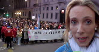 Copertina di A Milano la marcia per le vittime transgender. Monica Romano: “Destra al governo colpirà diritti Lgbt”