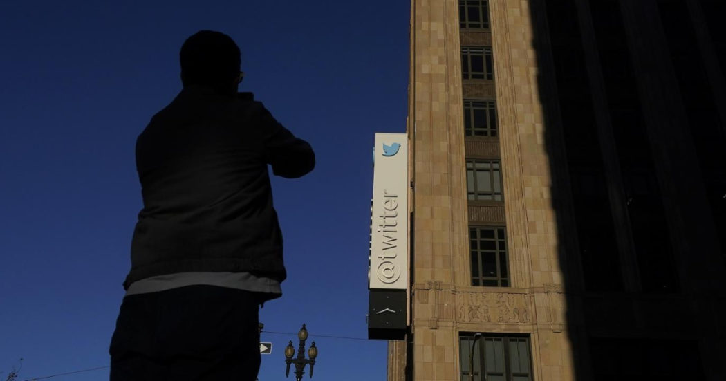 Twitter, Musk annuncia nuovi licenziamenti. Ma il sito inizia a mostrare seri problemi di protezione di contenuti