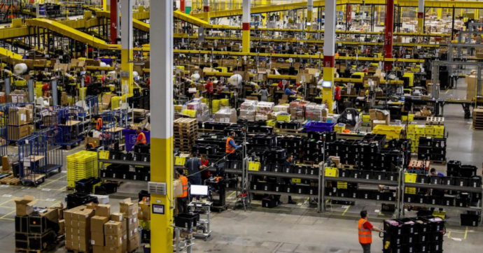 Amazon, licenziamenti in vista anche in Italia. Negli Usa il gruppo si appresta a tagliare 10mila posti