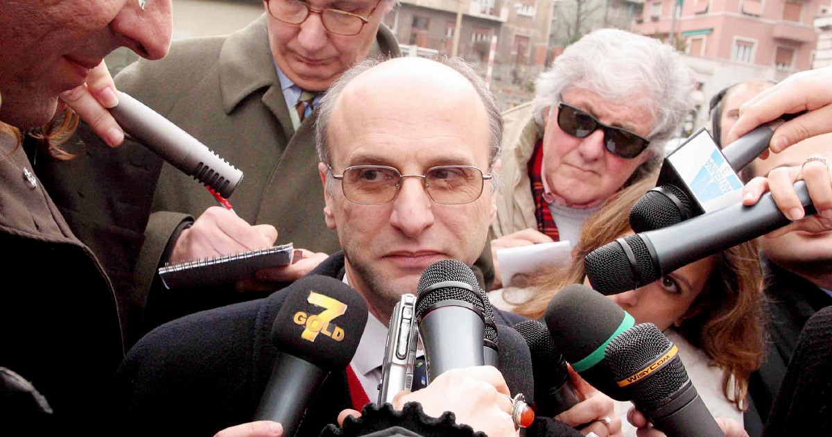 Unabomber, rilevate due contaminazioni e cinque profili genetici. Nessuno attribuibile agli indagati. Zornitta: “Ora dimenticatemi” Unabomber, rilevate due contaminazioni e cinque profili genetici. Nessuno attribuibile agli indagati. Zornitta: “Ora dimenticatemi”