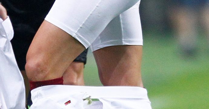 Domeniche Bestiali – La genialità di tre ragazzi in Piemonte: si scambiano i pantaloncini per ingannare l’arbitro