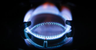 Copertina di Cucinare a gas può fare molto male: come proteggersi