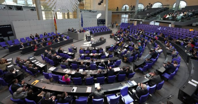 Anche la Germania ha il suo taglio dei parlamentari: approvata la legge che riduce a 630 il numero degli eletti