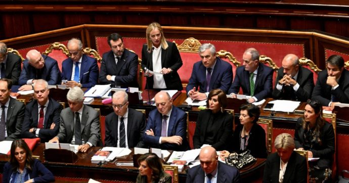 Mafia, la linea del governo: “Sciogliere meno Comuni”