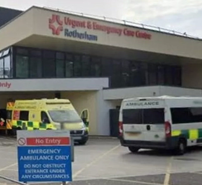 Muore a 5 anni dopo aver ingoiato uno spillo. La mamma: “È come se non sapessi come affrontare il lutto, come sentirmi, cosa pensare”