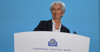 Copertina di La presidente della Bce Lagarde: “Non ho idea di quanto dovranno salire i tassi. Inflazione non ha raggiunto il picco”