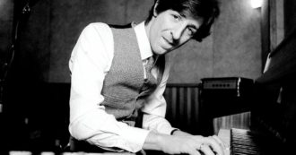 Copertina di Scanzi racconta Gaber, intellettuale senza etichette