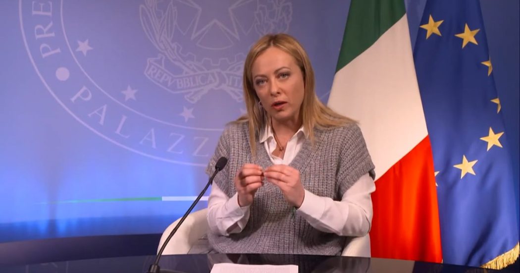 Meloni rassicura gli industriali: “Qui per fare ciò che è giusto, anche quando costa in termini elettorali. La scelta sul Reddito lo dimostra”