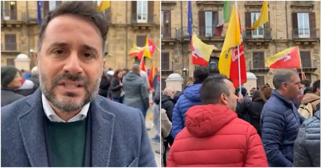 A Palermo il corteo in difesa del reddito di cittadinanza. M5s: “La politica ha il dovere di sostenere chi resta indietro”