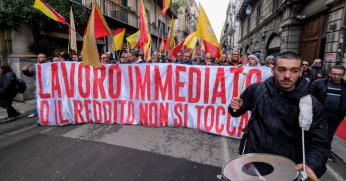 Stop Rdc, proteste a Palermo e Napoli. “Non toccatelo o dateci un lavoro”