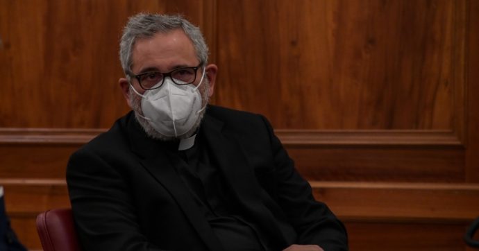 Terremoto nel ministero delle finanze del Vaticano: si dimette il gesuita Guerrero Alves, al suo posto il laico Caballero Ledo