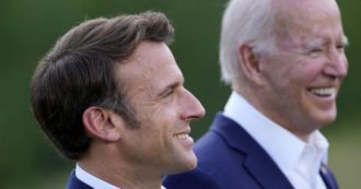 Copertina di Macron attacca Biden ancor prima di incontrarlo: “Super aggressivi i sussidi Usa per le rinnovabili”