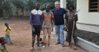Copertina di Benin, nell’orfanotrofio di Sakété si vedono gli effetti della guerra: la carità non abbia finzioni