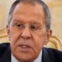 Copertina di Lavrov: “Dopo lo scambio di prigionieri invieremo nostra proposta di accordo”. Colloqui in Vaticano? “Irrealistico”