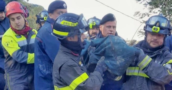 Trovati altri 3 corpi. Verso evacuazione di massa a Ischia