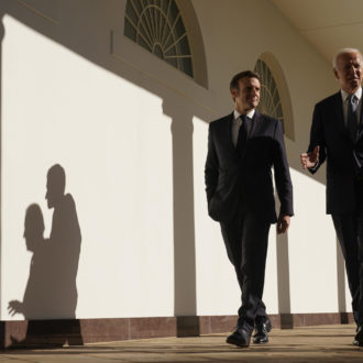 Copertina di Biden-Macron, vertice di pace o solita solfa? Il Fatto di domani 3 dicembre