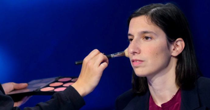 Tanti ‘ni’ su armi&C. Schlein non dice cosa pensa, ma si candida