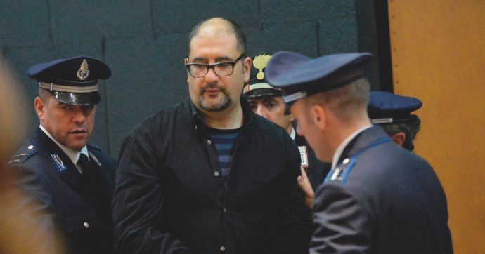 I giudici torinesi: sull’anarchico Cospito decida la Consulta