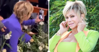 Copertina di Carmen Russo cade al matrimonio di Francesca Cipriani: il video è virale