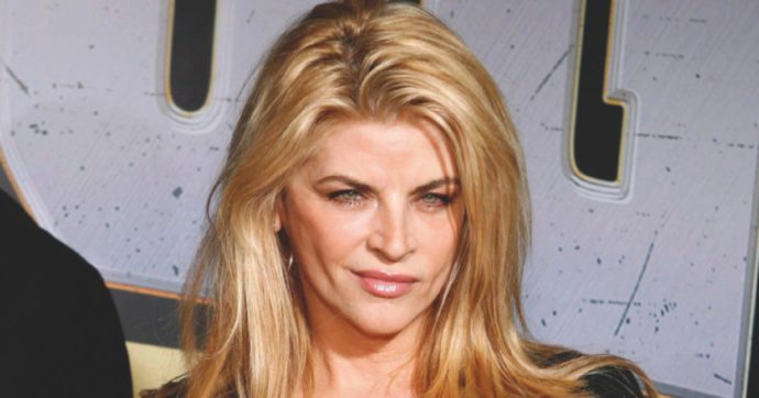 Copertina di Addio Kirstie Alley, super star di “Cin cin” e “Senti chi parla”