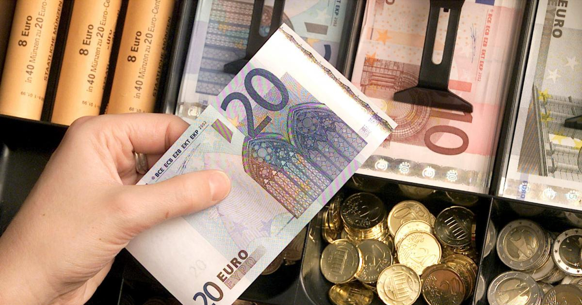 Bruxelles estende il limite all’uso dei contanti a tutti i paesi Ue. La soglia minima sarà di 10mila euro