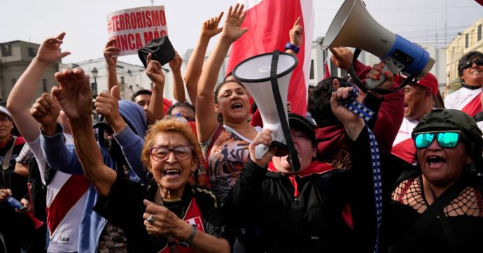 La ‘maledizione’ del Perù: crisi politiche senza fine dal 2000 a oggi. A dominare sono corruzione e disuguaglianze