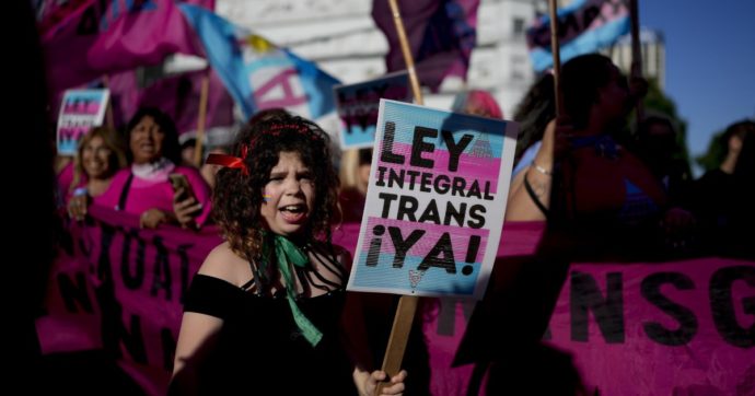 Transgender, perché non sono d’accordo con la semplificazione fatta dalla legge spagnola