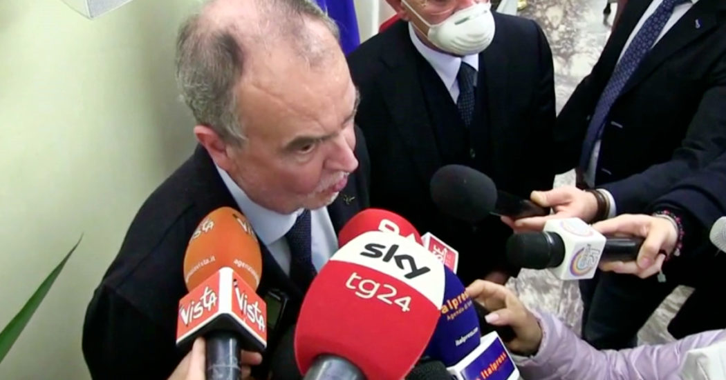 Calderoli attacca Calenda: “Prima di parlare bisognerebbe studiare”