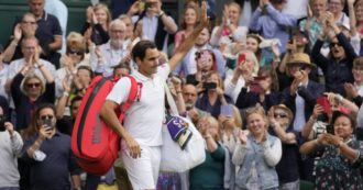 Copertina di Incredibile: Federer respinto a Wimbledon (dove ha vinto 8 volte): “Mi sono ritrovato a dire: non sa chi sono io. E ci sto ancora male”