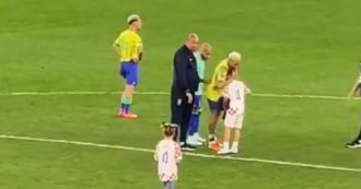 Copertina di Croazia-Brasile, Neymar in lacrime viene consolato dal figlio di Perisic: l’abbraccio a centro campo è commovente