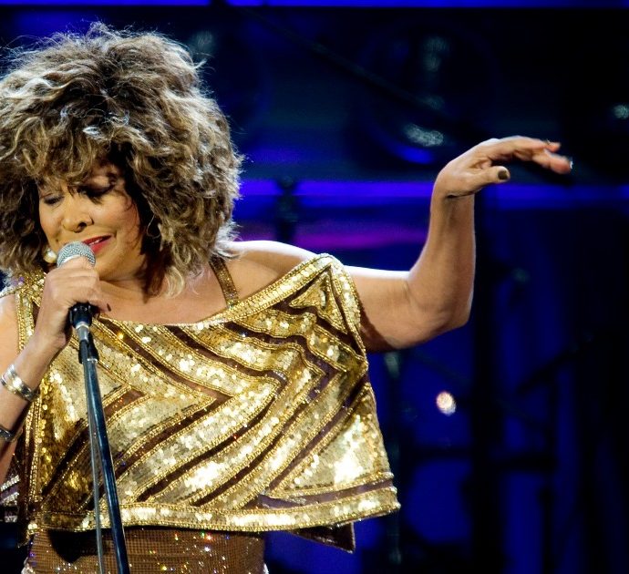 Tina Turner, il figlio Ronnie trovato morto nella sua casa di Los Angeles: aveva 62 anni