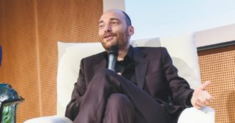 Copertina di Tim-Dazn, il business da 3,6 milioni di euro che arricchisce Pezzi