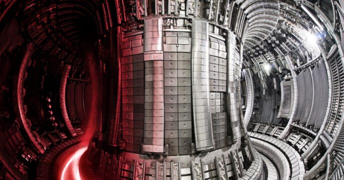 Fusione nucleare, quando a febbraio in Gran Bretagna un super reattore ha generato energia per 5 secondi