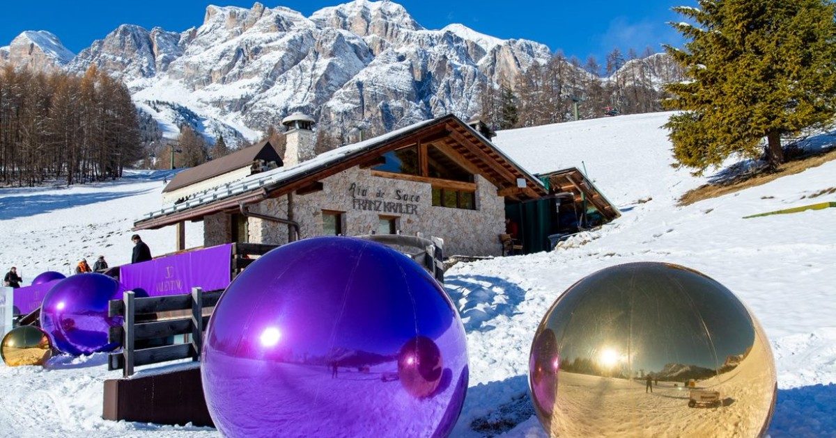 Cortina, il Fashion Weekend dà il via alla stagione invernale: siamo stati all’evento Valentino ad alta quota e vi raccontiamo com’era (spoiler: bello)
