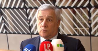 Copertina di Qatar-gate, Tajani: “Spero che le indagini si fermino ai coinvolti che hanno già danneggiato l’immagine dell’Ue. Responsabilità è personale”