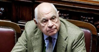 Copertina di Salva-corrotti approvata: festa per i tangentari