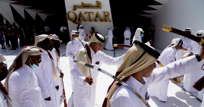 Copertina di Qatar, Emirati, Marocco: guerra di lobby