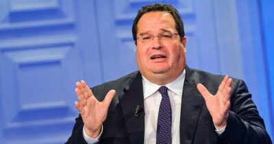 Copertina di Durigon chiama al ministero del Lavoro come “esperto” il legale che aiuta le multinazionali a licenziare