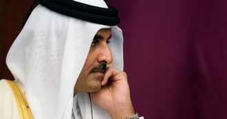 Copertina di Mazzette in Ue, il Qatar risponde alle accuse di corruzione e minaccia Bruxelles: “Siamo un importante fornitore di gas”
