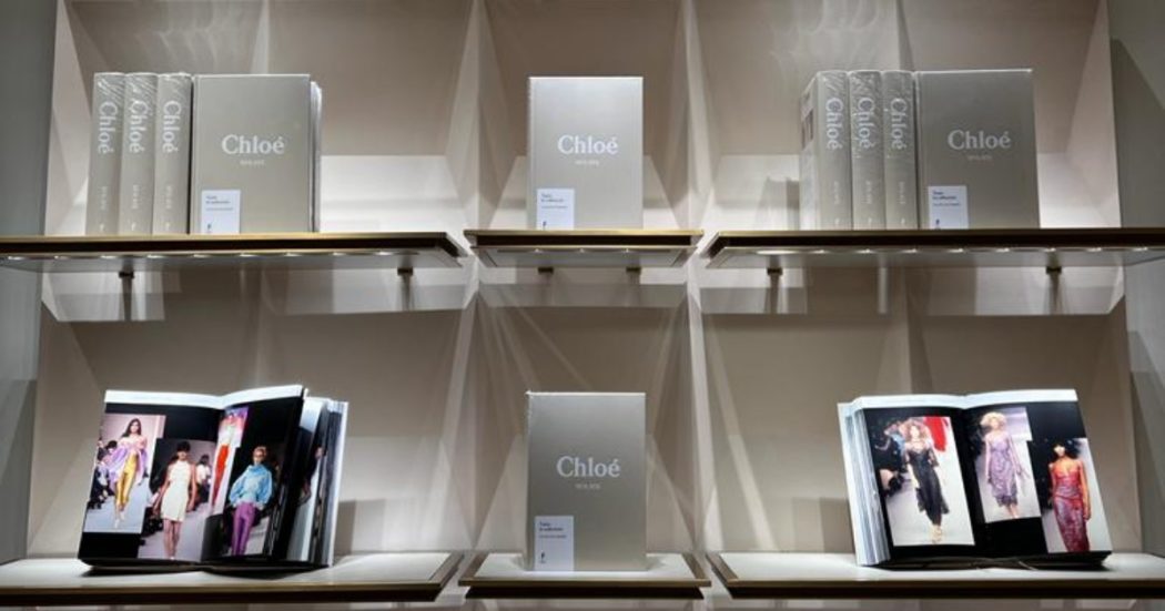 Chloè, la storia (che in pochi conoscono) del noto marchio francese: la fondatrice Gaby Aghion “vedeva le donne di oggi ma negli anni ’50”