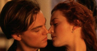 Copertina di Titanic, a 25 anni dall’uscita torna in sala in versione rimasterizzata. Cameron: “Sul set vedevo l’alchimia tra DiCaprio e Winslet”