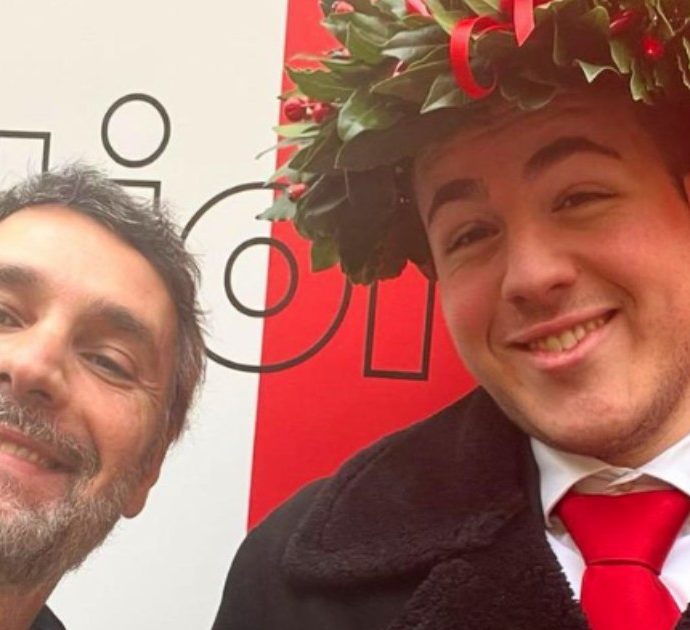 Raoul Bova festeggia la laurea del figlio Alessandro: le foto social